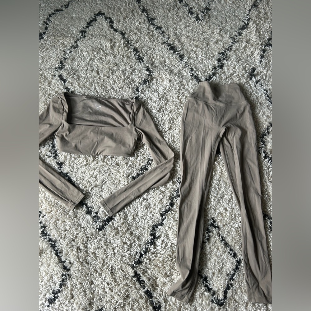 Crop Shop Boutique Taupe Long Sleeve Crop Top & High-Waist Leggings Set